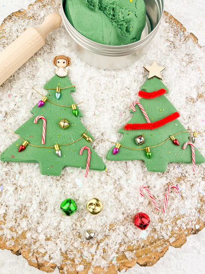 Christmas Tree Play Kit – Scented Dough, Accessories & Roller