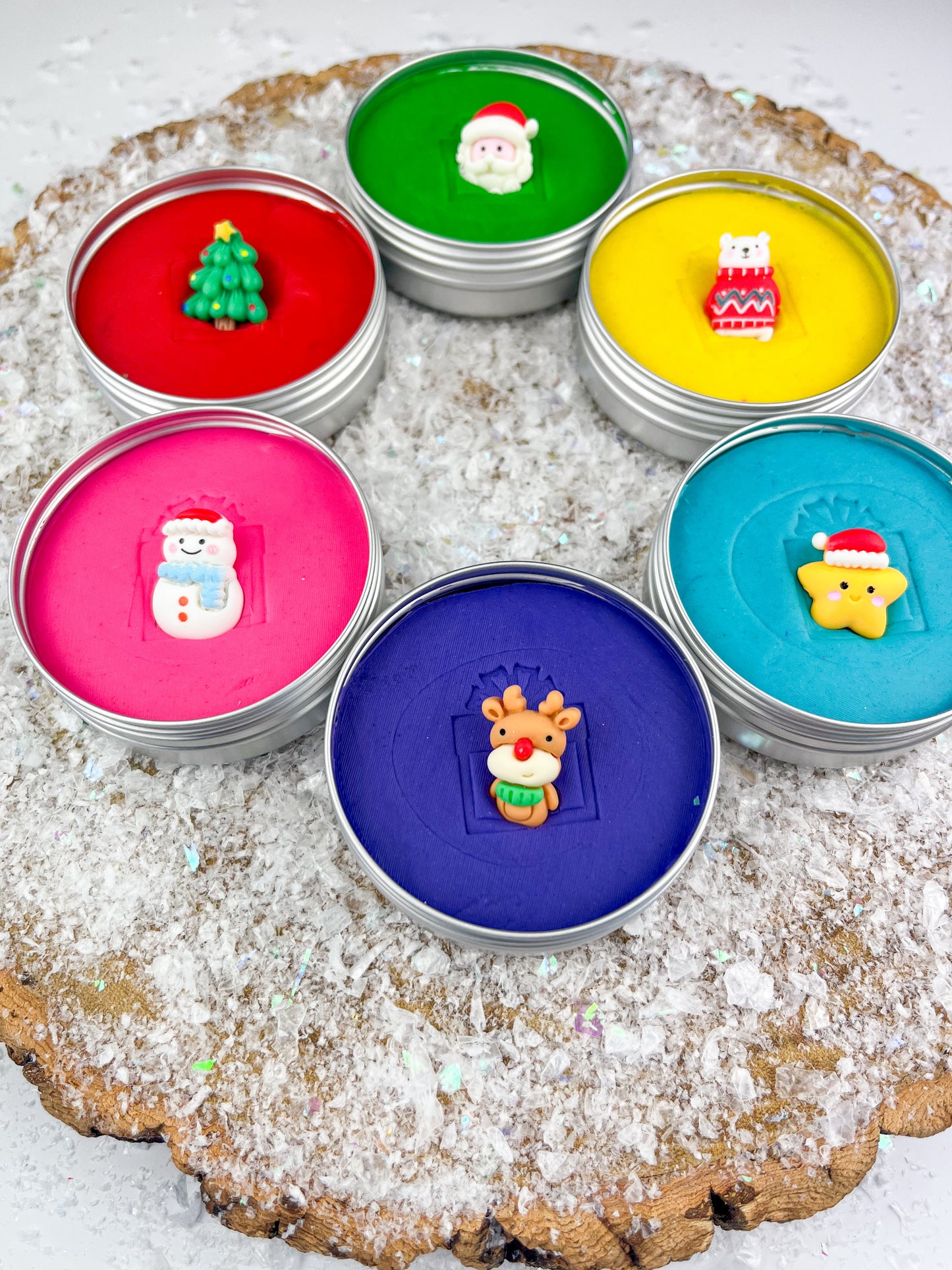 Christmas Present Magic Dough Set - 6 colourful doughs with hidden surprises inside!