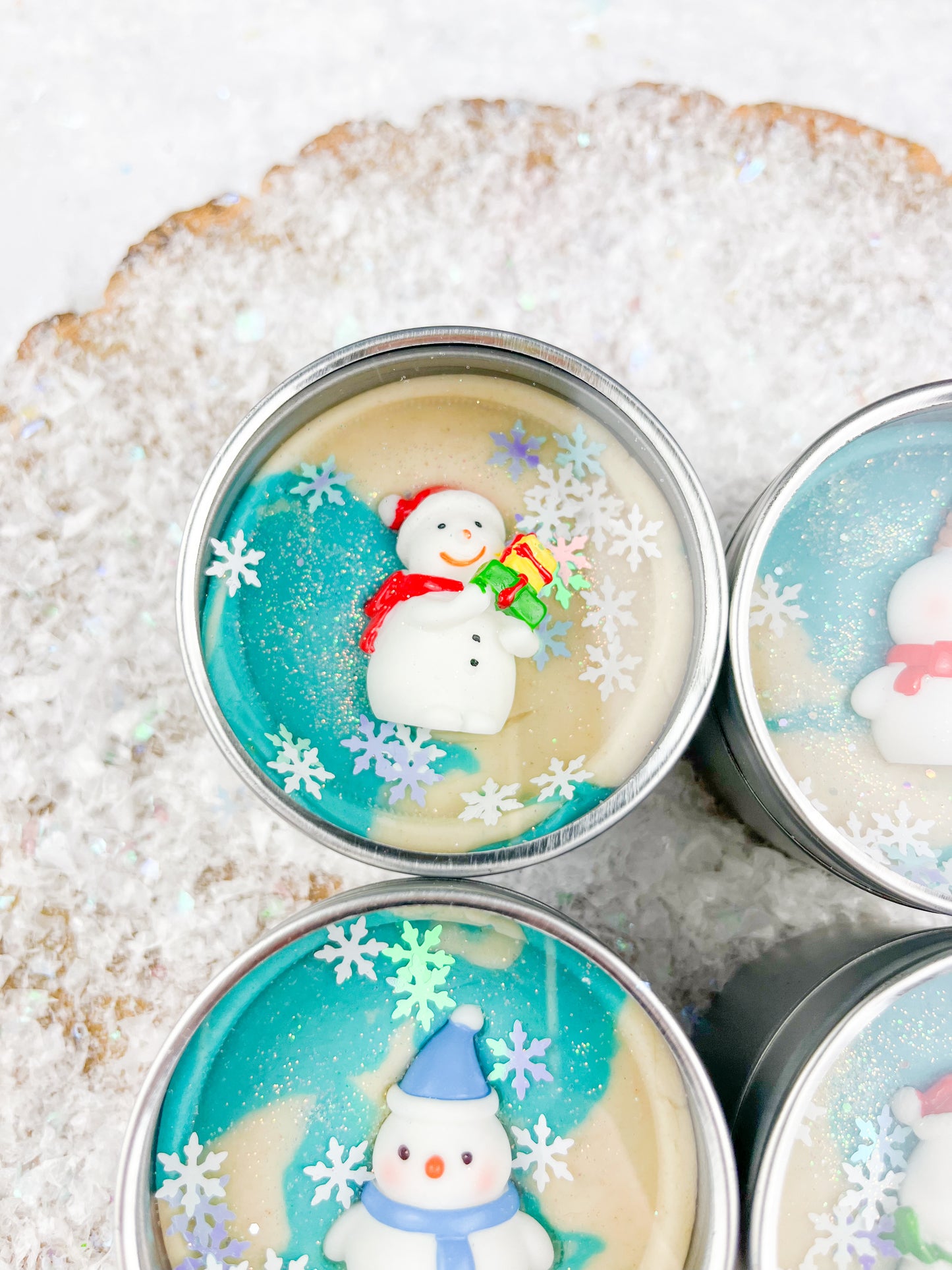 Shake & Play Snowglobe Tin – Stocking Filler with Snowman