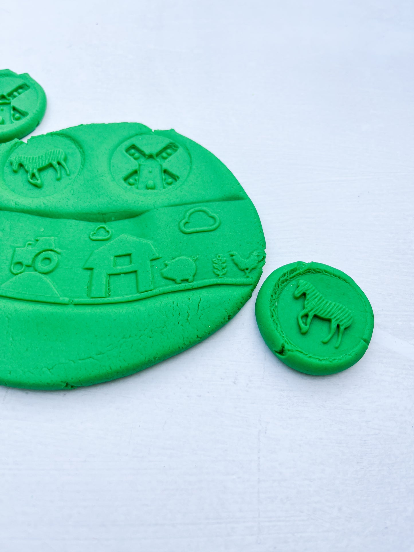 Farm Eco Roller – Sustainable Animals & Countryside Sensory Play Tool