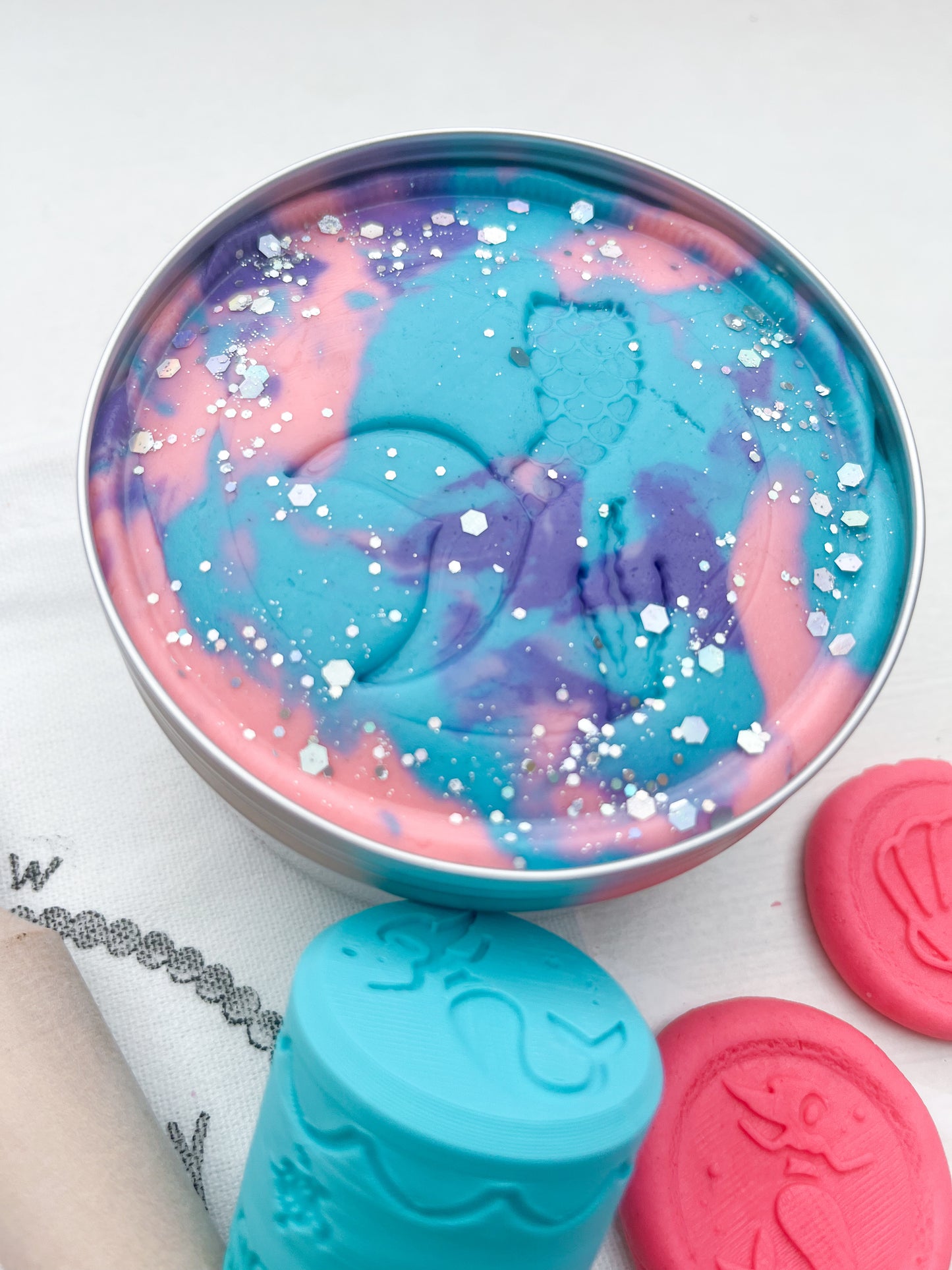 Mermaid Discovery Dough Grab & Go Kit | Sea Sensory Play Kit with Hidden Sea Creatures