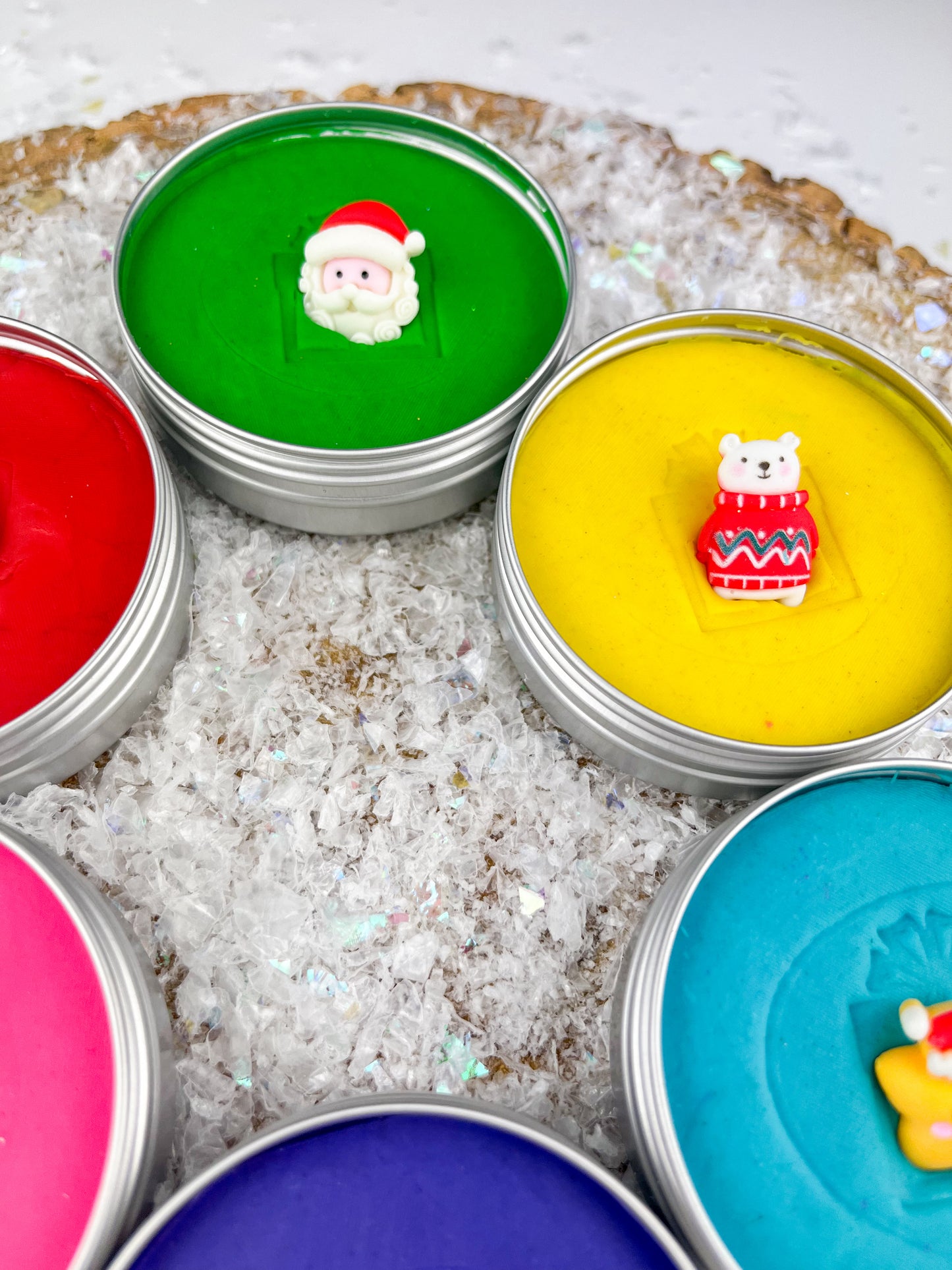 Christmas Present Magic Dough Set - 6 colourful doughs with hidden surprises inside!