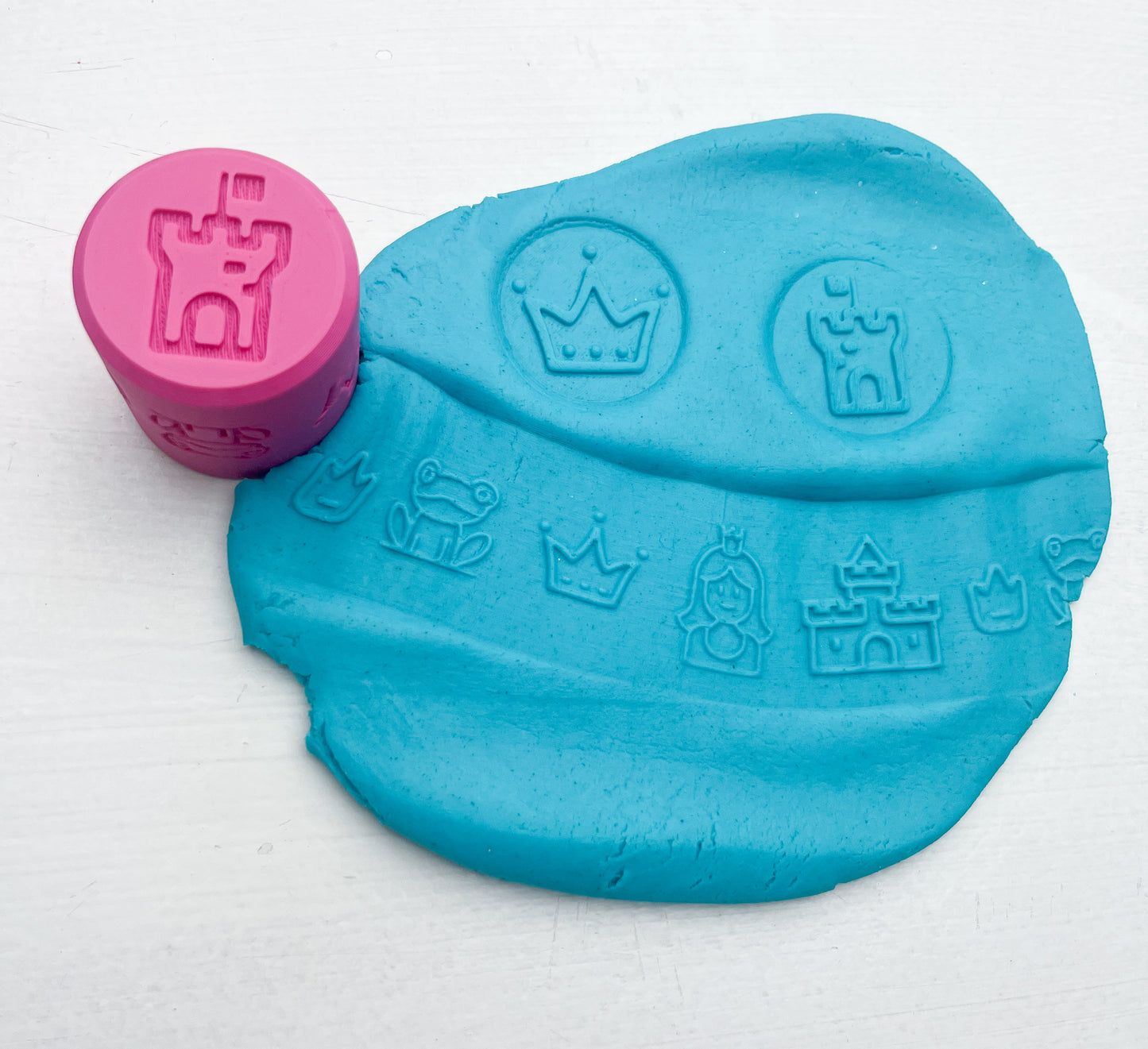 Eco-Friendly Princess Dough Roller – Crown, Castle & Sparkle-Themed Sensory Play!