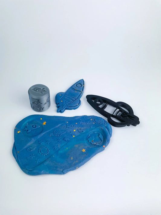 Space Playdough with Eco Roller accessory and cutter tool for dough play and screen free fun